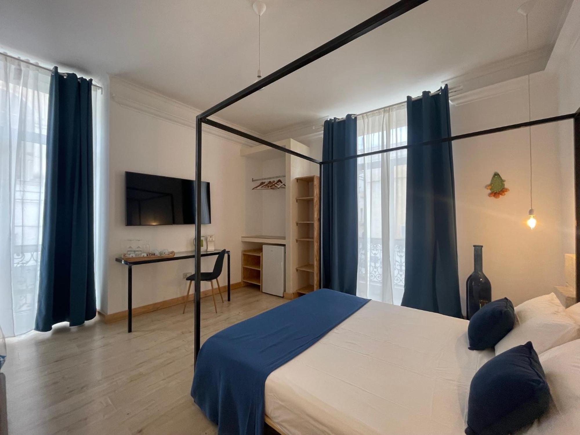 D'Angio Rooms-Manfredi Homes&Villas 만프레도니아 외부 사진