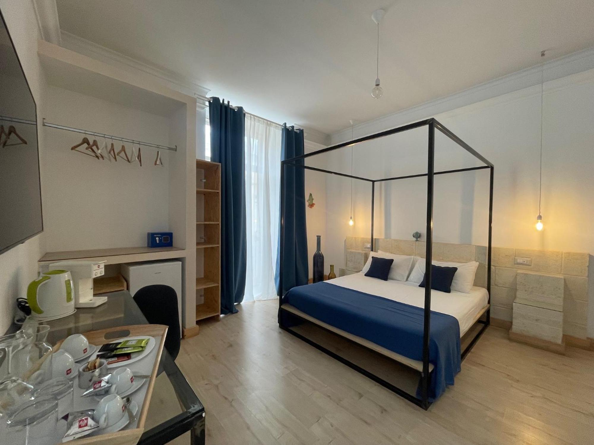 D'Angio Rooms-Manfredi Homes&Villas 만프레도니아 외부 사진